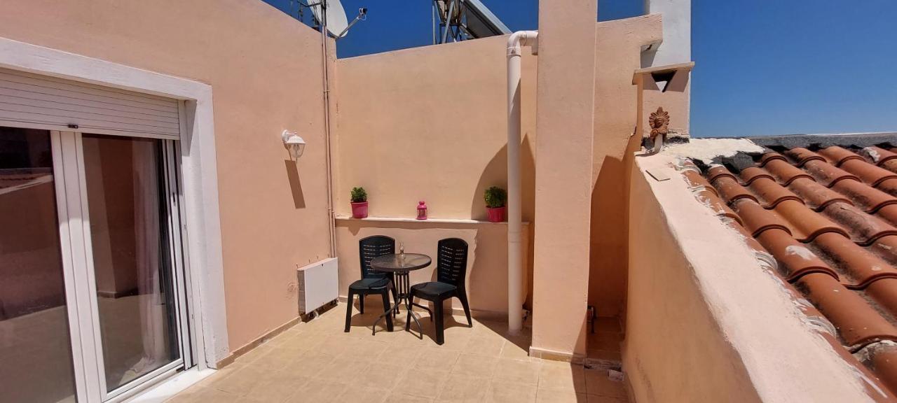 Anastacias Apartment Artemida  Exterior photo